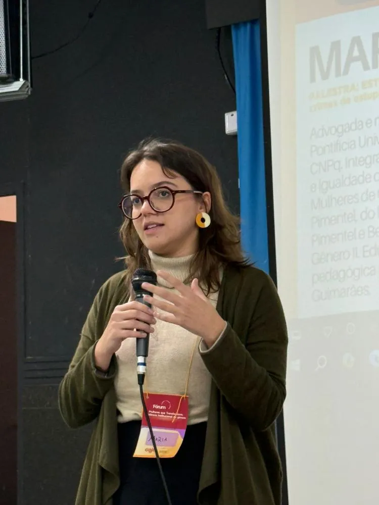 Fórum Mulheres que Transformam reúne lideranças da sociedade civil e política em Carapicuíba para debater violência institucional de gênero