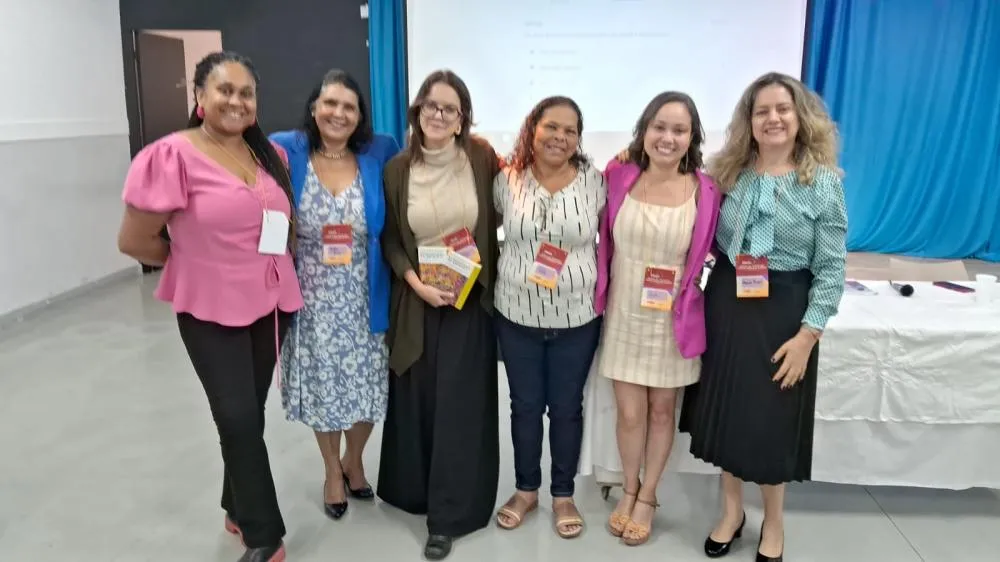 Fórum Mulheres que Transformam reúne lideranças da sociedade civil e política em Carapicuíba para debater violência institucional de gênero