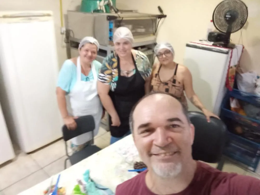 Programa Padrinhos do Bem promove Páscoa com capacitação e geração de renda para famílias em vulnerabilidade