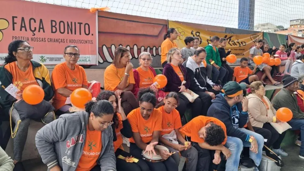 Caminhada do Maio Laranja mobiliza comunidade em defesa da infância no Jardim Conceição e Primeiro de Maio