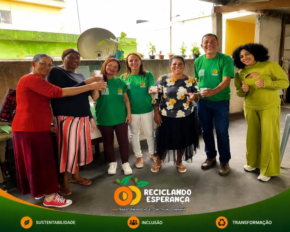 Voluntários e beneficiários do Projeto Reciclando Esperança durante ações de segurança alimentar e assistência social na Zona Leste de São Paulo. Foto: Paulo Sérgio Soares Pereira.